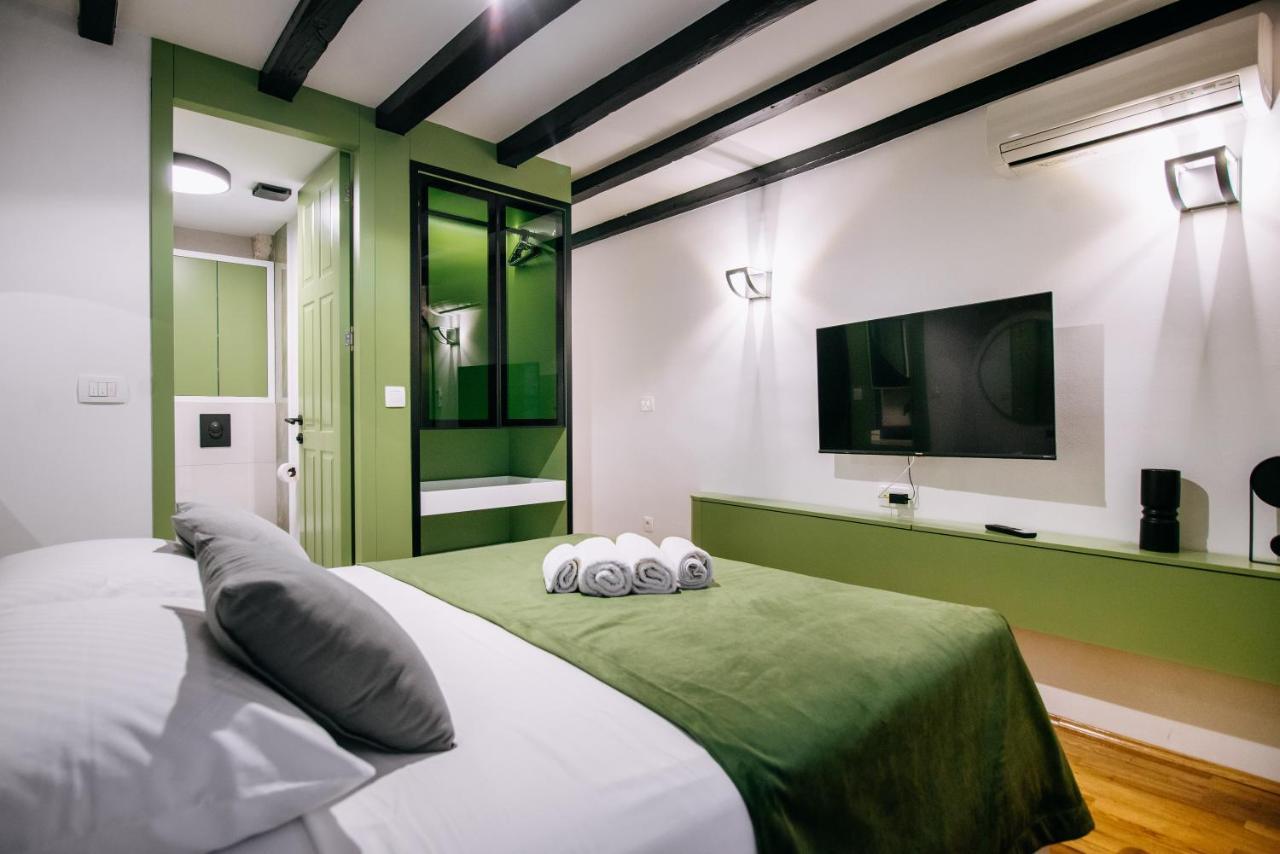 Apartment Old Town 2 *